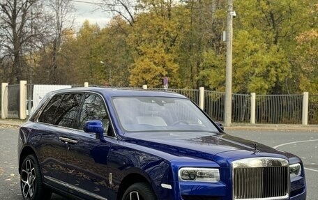 Rolls-Royce Cullinan, 2019 год, 29 990 000 рублей, 8 фотография