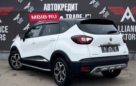 Renault Kaptur I рестайлинг, 2018 год, 1 850 000 рублей, 5 фотография