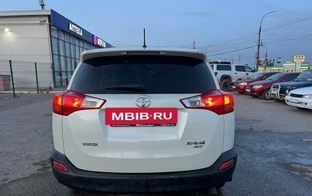 Toyota RAV4, 2013 год, 1 820 000 рублей, 9 фотография