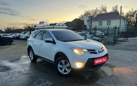 Toyota RAV4, 2013 год, 1 820 000 рублей, 4 фотография