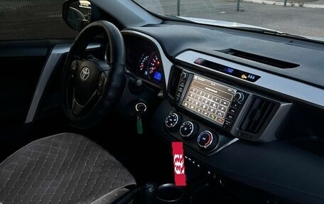 Toyota RAV4, 2013 год, 1 820 000 рублей, 25 фотография