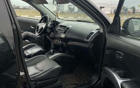 Mitsubishi Outlander III рестайлинг 3, 2010 год, 1 185 000 рублей, 11 фотография