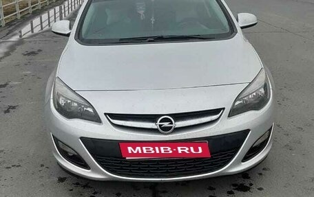 Opel Astra J, 2013 год, 1 050 000 рублей, 2 фотография