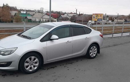 Opel Astra J, 2013 год, 1 050 000 рублей, 15 фотография