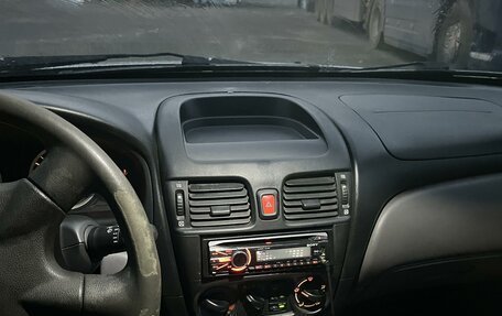 Nissan Almera, 2003 год, 275 000 рублей, 14 фотография