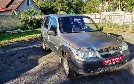 Chevrolet Niva I рестайлинг, 2012 год, 310 000 рублей, 7 фотография