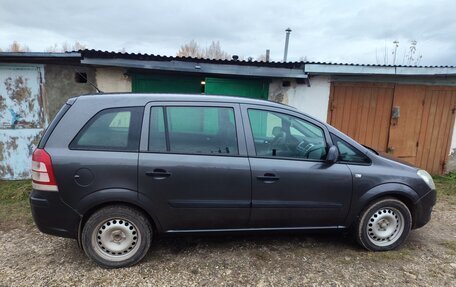 Opel Zafira B, 2010 год, 710 000 рублей, 8 фотография