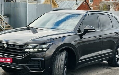 Volkswagen Touareg III, 2018 год, 5 550 000 рублей, 2 фотография