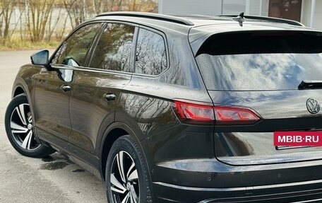 Volkswagen Touareg III, 2018 год, 5 550 000 рублей, 4 фотография