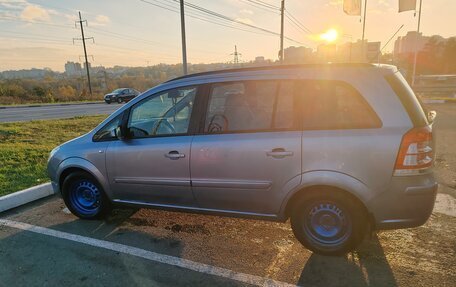 Opel Zafira B, 2008 год, 700 000 рублей, 9 фотография