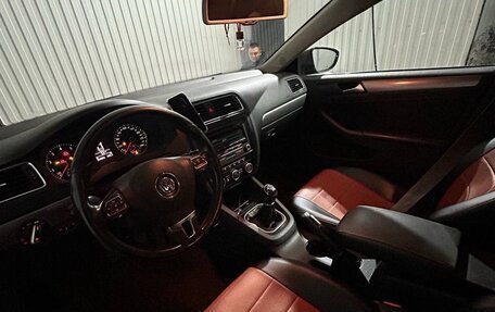 Volkswagen Jetta VI, 2013 год, 976 000 рублей, 11 фотография