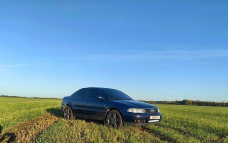 Audi A4, 1998 год, 4 000 000 рублей, 4 фотография