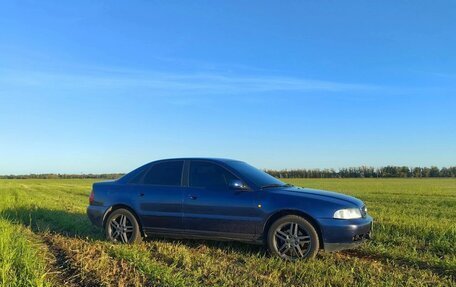 Audi A4, 1998 год, 4 000 000 рублей, 5 фотография