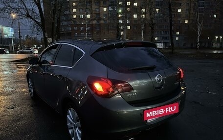 Opel Astra J, 2011 год, 777 000 рублей, 3 фотография