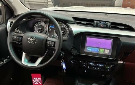 Toyota Hilux VIII, 2024 год, 5 790 000 рублей, 8 фотография