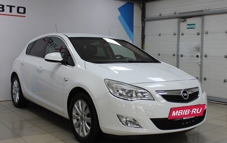 Opel Astra J, 2011 год, 1 199 000 рублей, 3 фотография