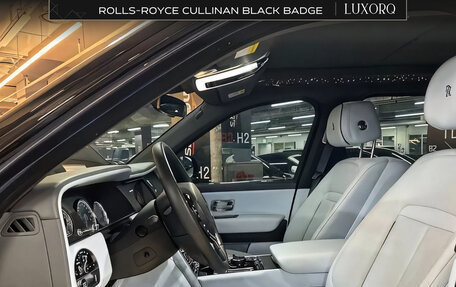 Rolls-Royce Cullinan, 2020 год, 28 350 000 рублей, 11 фотография