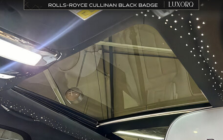 Rolls-Royce Cullinan, 2020 год, 28 350 000 рублей, 14 фотография