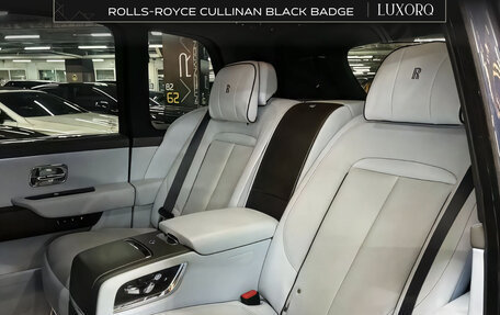 Rolls-Royce Cullinan, 2020 год, 28 350 000 рублей, 12 фотография