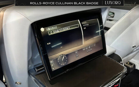 Rolls-Royce Cullinan, 2020 год, 28 350 000 рублей, 15 фотография