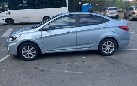 Hyundai Solaris II рестайлинг, 2011 год, 899 000 рублей, 21 фотография