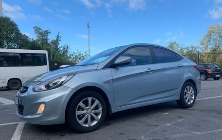 Hyundai Solaris II рестайлинг, 2011 год, 899 000 рублей, 14 фотография