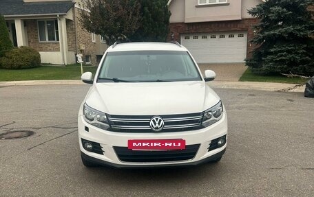 Volkswagen Tiguan I, 2013 год, 1 350 000 рублей, 2 фотография