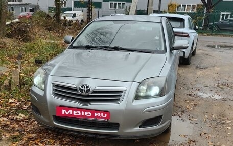 Toyota Avensis III рестайлинг, 2008 год, 720 000 рублей, 2 фотография