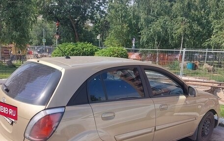 KIA Rio II, 2010 год, 680 000 рублей, 3 фотография