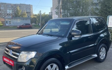 Mitsubishi Pajero IV, 2008 год, 1 550 000 рублей, 2 фотография