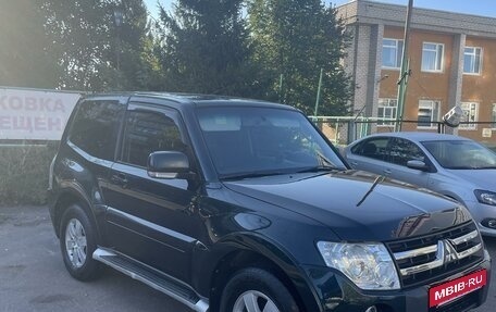 Mitsubishi Pajero IV, 2008 год, 1 550 000 рублей, 3 фотография