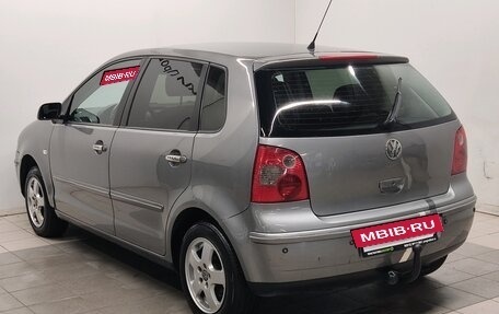 Volkswagen Polo IV рестайлинг, 2004 год, 389 000 рублей, 3 фотография