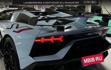 Lamborghini Aventador I рестайлинг, 2021 год, 31 000 000 рублей, 11 фотография