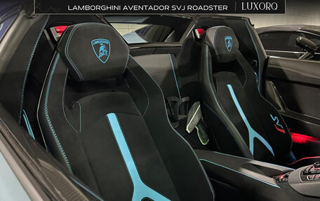 Lamborghini Aventador I рестайлинг, 2021 год, 31 000 000 рублей, 17 фотография