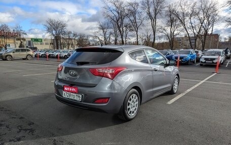 Hyundai i30 II рестайлинг, 2013 год, 900 000 рублей, 4 фотография