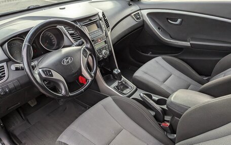 Hyundai i30 II рестайлинг, 2013 год, 900 000 рублей, 11 фотография