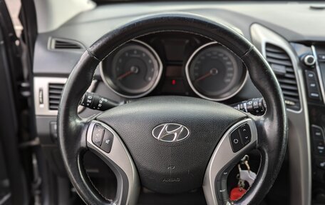 Hyundai i30 II рестайлинг, 2013 год, 900 000 рублей, 23 фотография