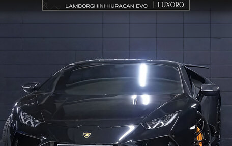 Lamborghini Huracán, 2021 год, 25 900 000 рублей, 2 фотография