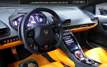 Lamborghini Huracán, 2021 год, 25 900 000 рублей, 6 фотография