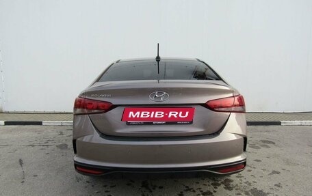 Hyundai Solaris II рестайлинг, 2021 год, 1 700 000 рублей, 7 фотография