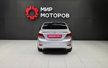 Hyundai Solaris II рестайлинг, 2012 год, 880 000 рублей, 4 фотография