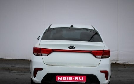 KIA Rio IV, 2018 год, 840 000 рублей, 6 фотография