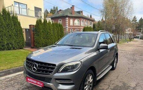 Mercedes-Benz M-Класс, 2012 год, 2 350 000 рублей, 3 фотография