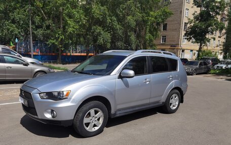 Mitsubishi Outlander III рестайлинг 3, 2010 год, 1 165 000 рублей, 3 фотография