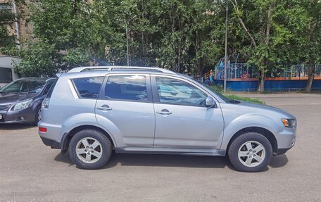 Mitsubishi Outlander III рестайлинг 3, 2010 год, 1 165 000 рублей, 7 фотография