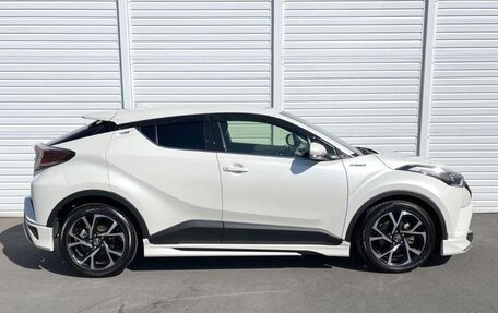 Toyota C-HR I рестайлинг, 2019 год, 1 587 000 рублей, 2 фотография