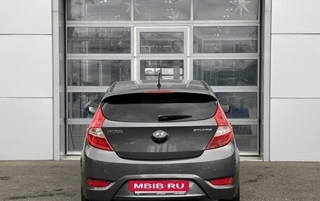 Hyundai Solaris II рестайлинг, 2012 год, 880 000 рублей, 6 фотография