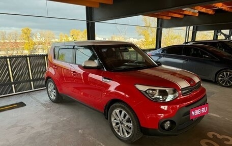 KIA Soul II рестайлинг, 2019 год, 1 900 000 рублей, 2 фотография