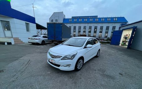 Hyundai Solaris II рестайлинг, 2014 год, 2 фотография