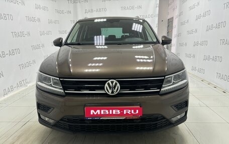 Volkswagen Tiguan II, 2018 год, 2 520 000 рублей, 2 фотография